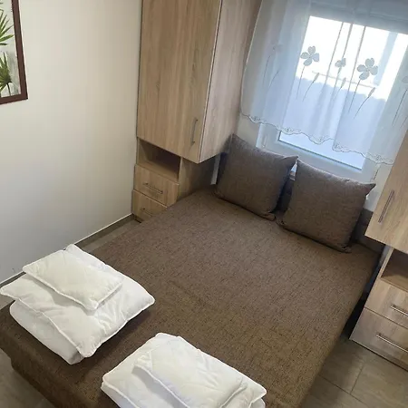 Gedeon Apartment *